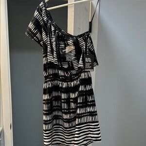 Express Black and White One-Shoulder Patterned Dress